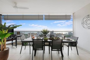 'High-Top Retreat' City Chic With Ocean Outlooks